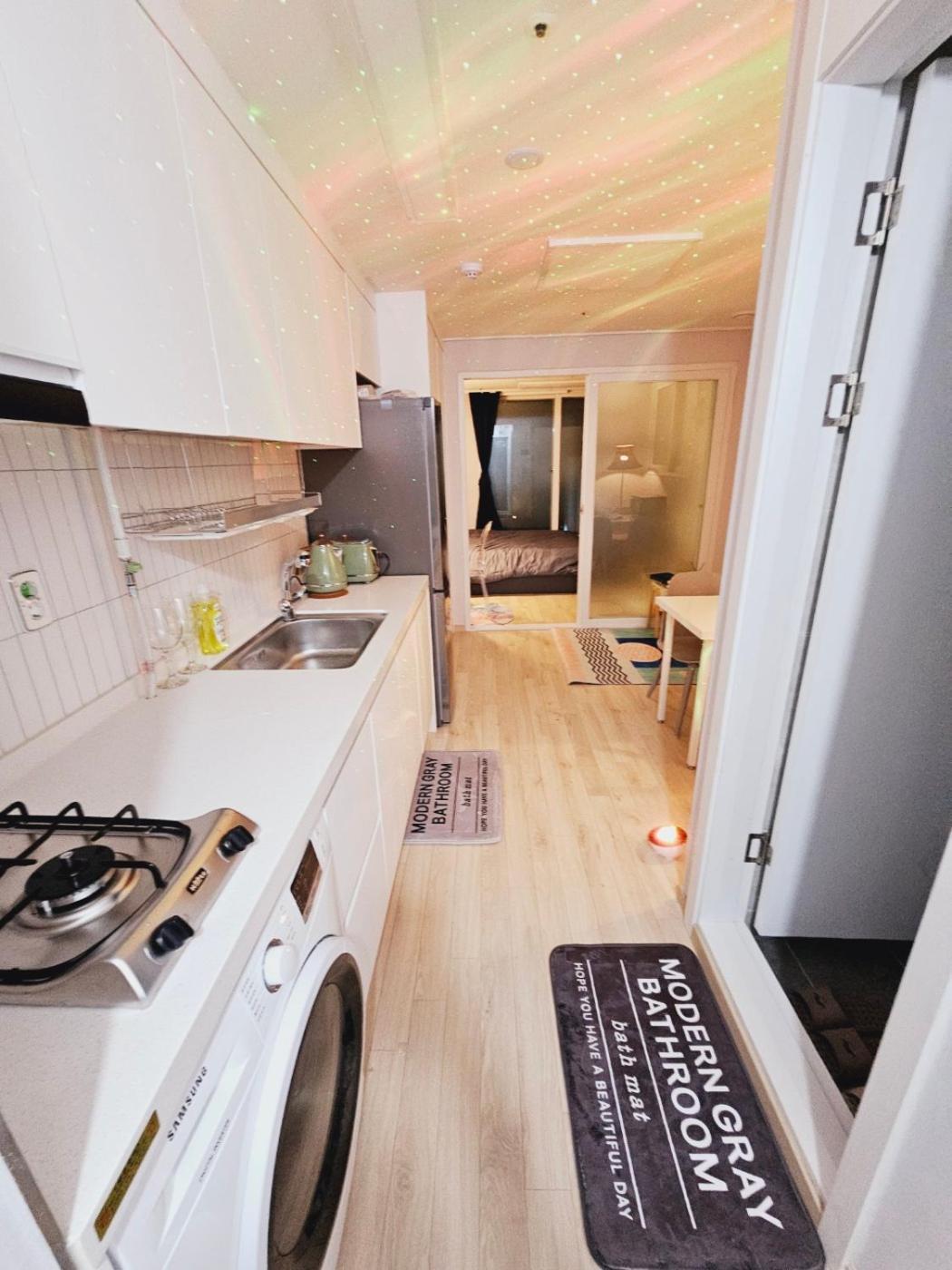 Apartment Kkachisan Station House Seoul